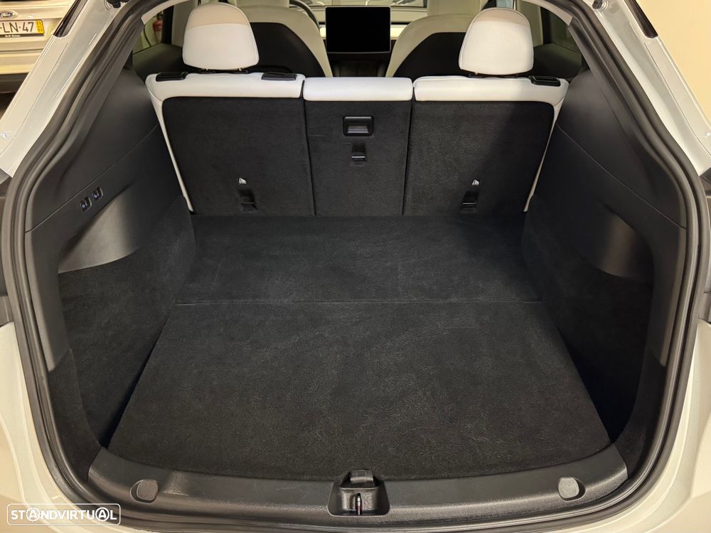 Tesla Model Y Long Range Tração Integral - 14