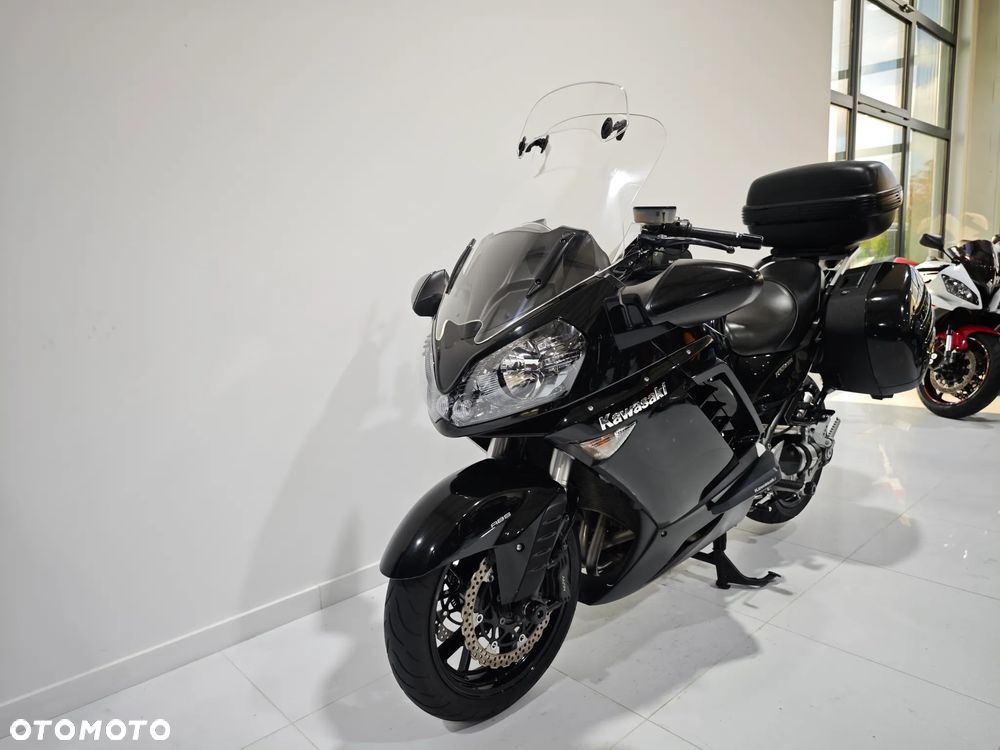 Kawasaki GTR - 18