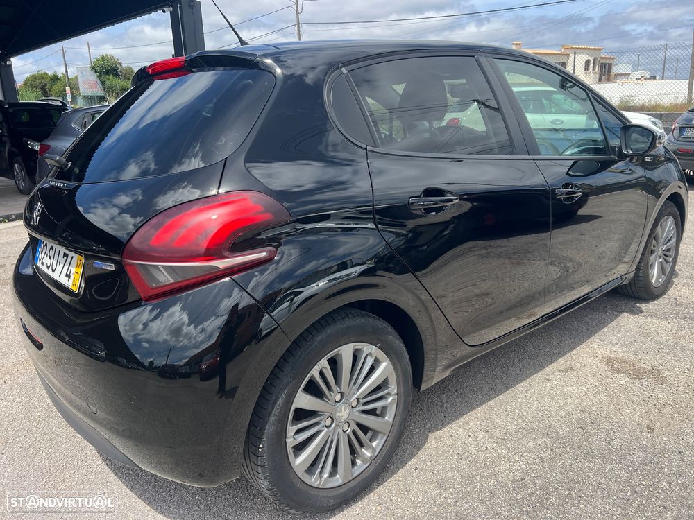 Peugeot 208 1.2 PureTech Style - 33