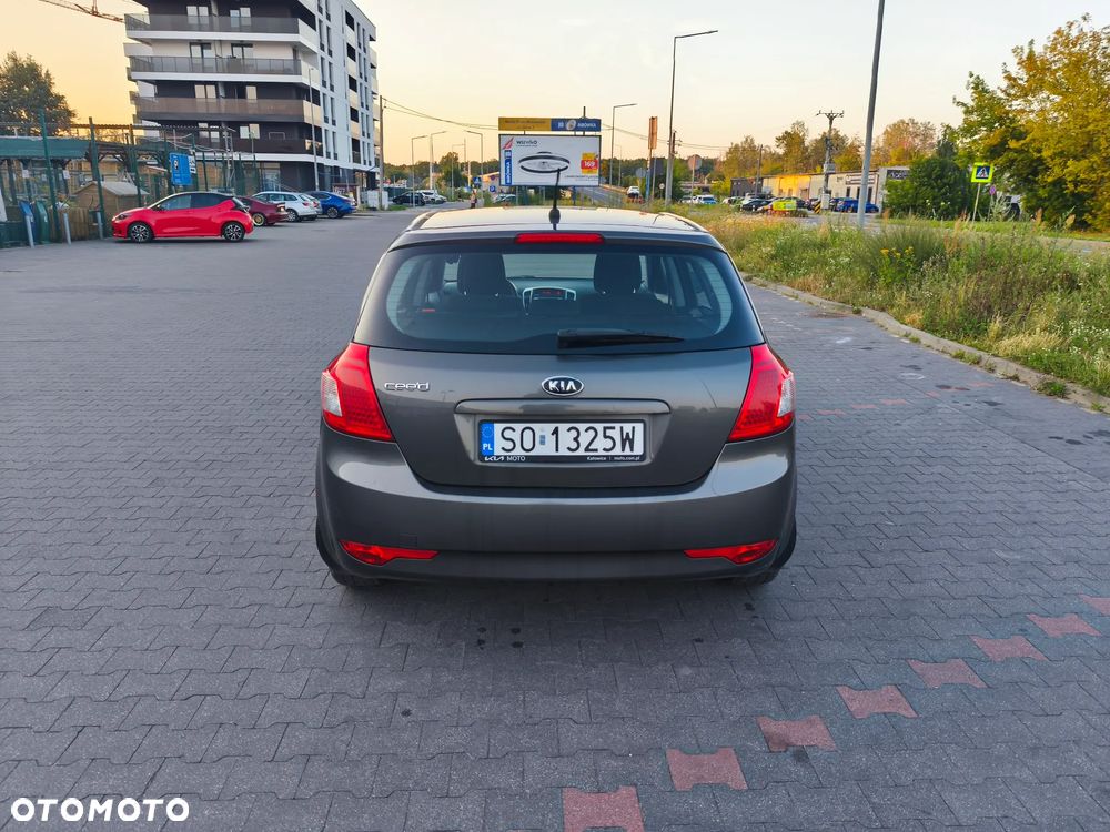 Kia Ceed 1.4 Comfort + - 4