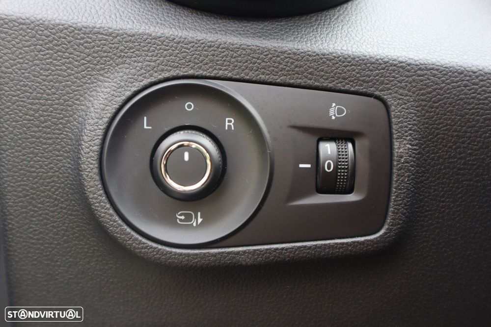 MG ZS EV Luxury - 33