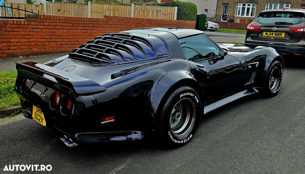 Chevrolet Corvette - 1