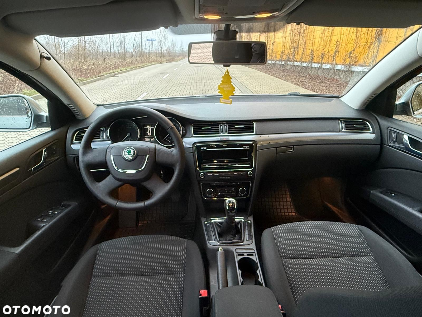 Skoda Superb 1.4 TSI Ambition - 17