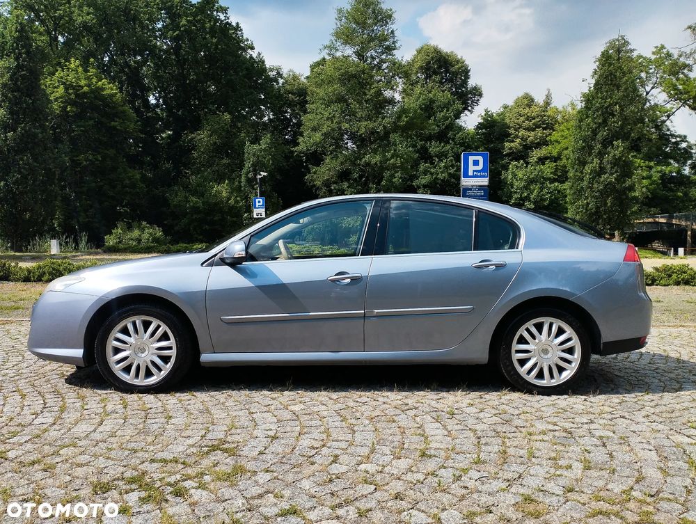 Renault Laguna 2.0 DCi FAP Initiale - 18