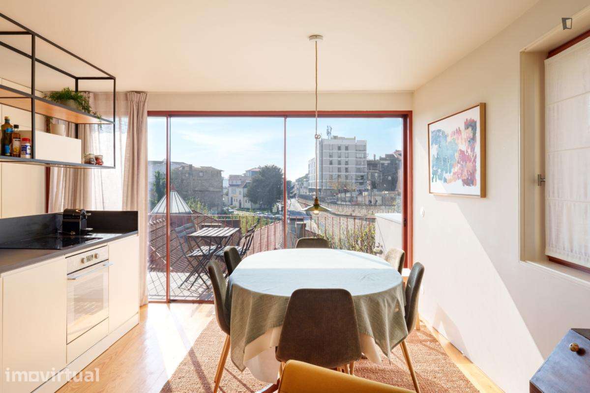 Apartamento com 3 quartos - localizado em Miragaia Porto - Grande imagem: 4/43