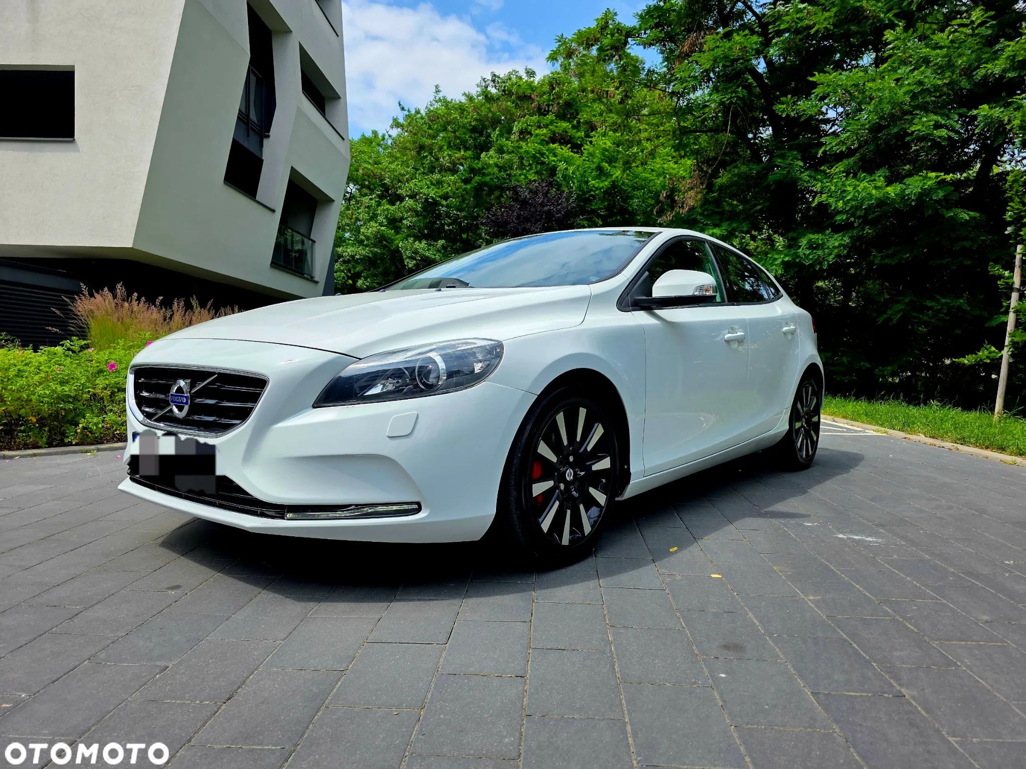 Volvo V40 D2 R-Design Summum - 1