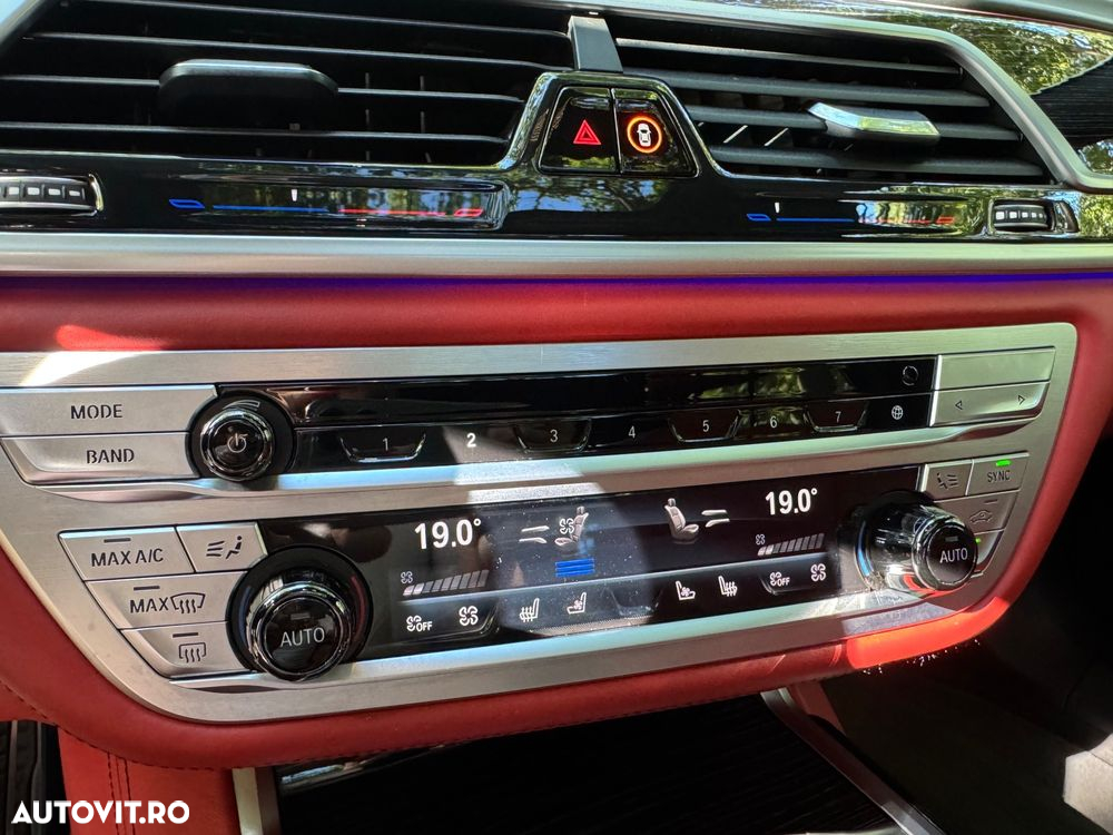 BMW Seria 7 750Li xDrive - 29