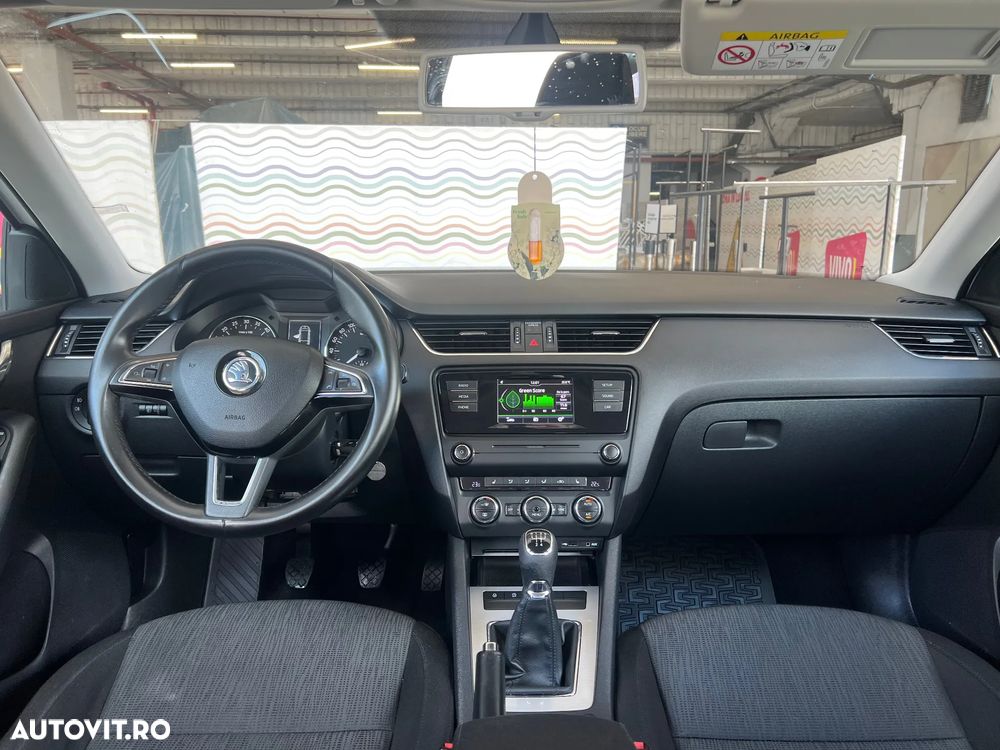 Skoda Octavia 1.6 TDI Ambition - 19