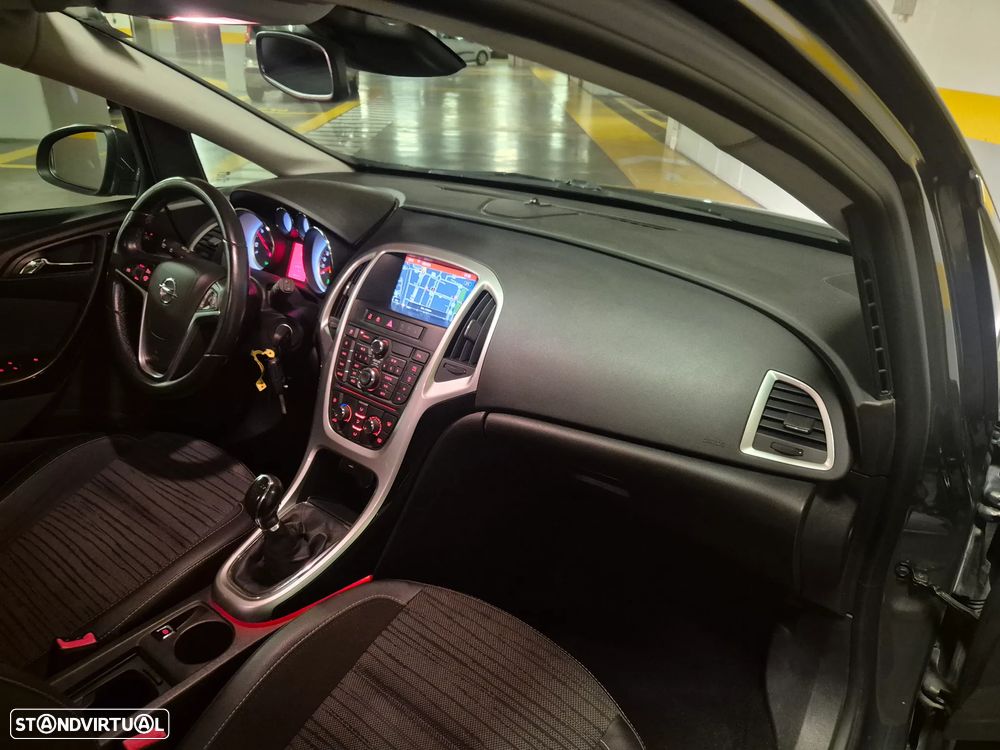 Opel Astra Sports Tourer 1.6 CDTi Cosmo S/S - 31