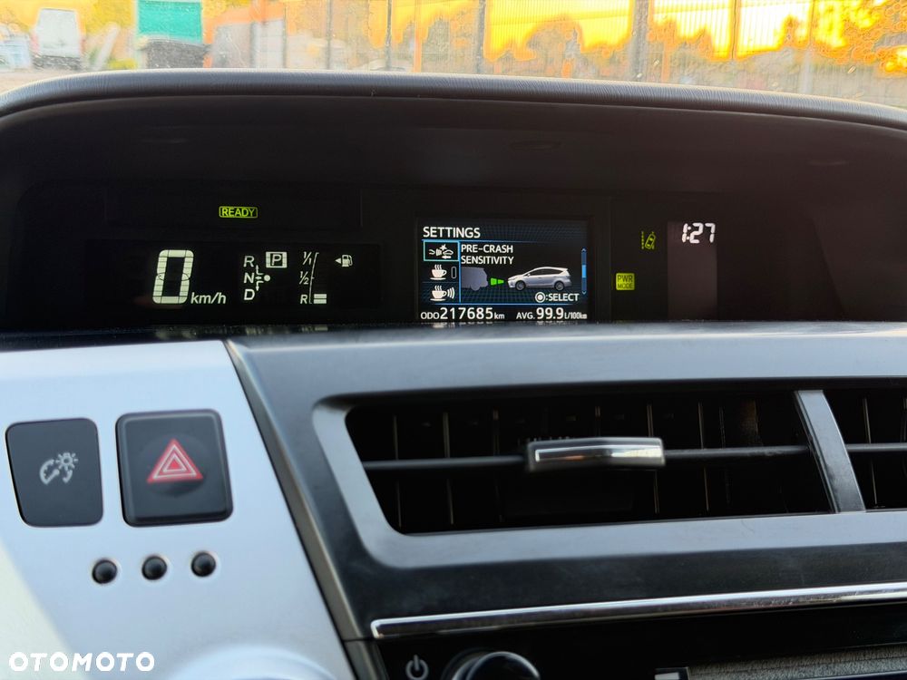 Toyota Prius+ (Hybrid) Executive - 27