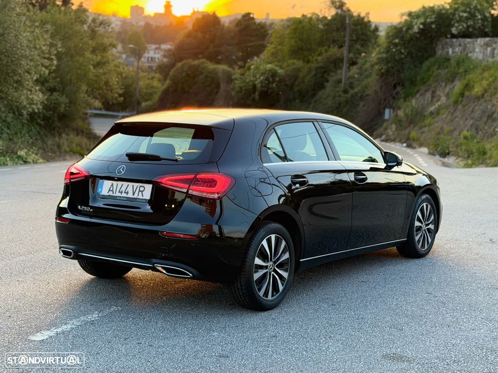 Mercedes-Benz A 250 e Progressive - 14