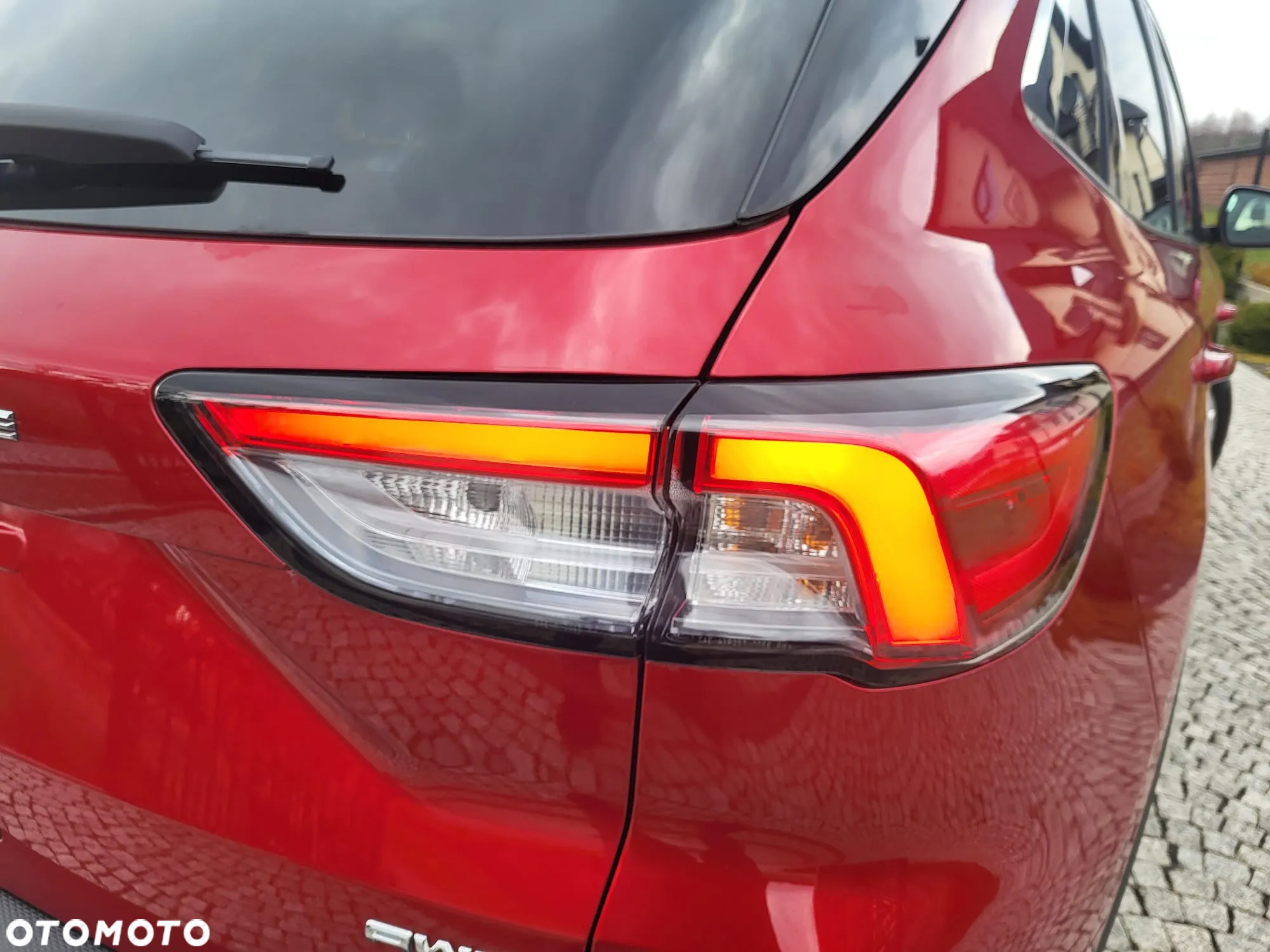 Ford Kuga - 12