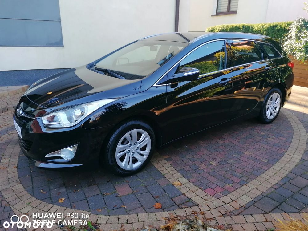 Hyundai i40 Kombi blue 1.6 Trend - 4