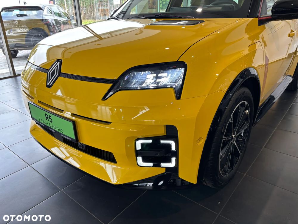 Renault 5 52kWh Comfort Range Iconic Cinq - 8