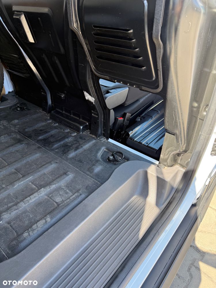 Ford Transit Connect - 16