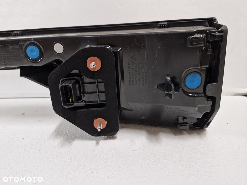 JEEP COMPASS 2025- LAMPA BLENDA TYŁ ŚRODKOWA TYLNA 9859903780 - 8