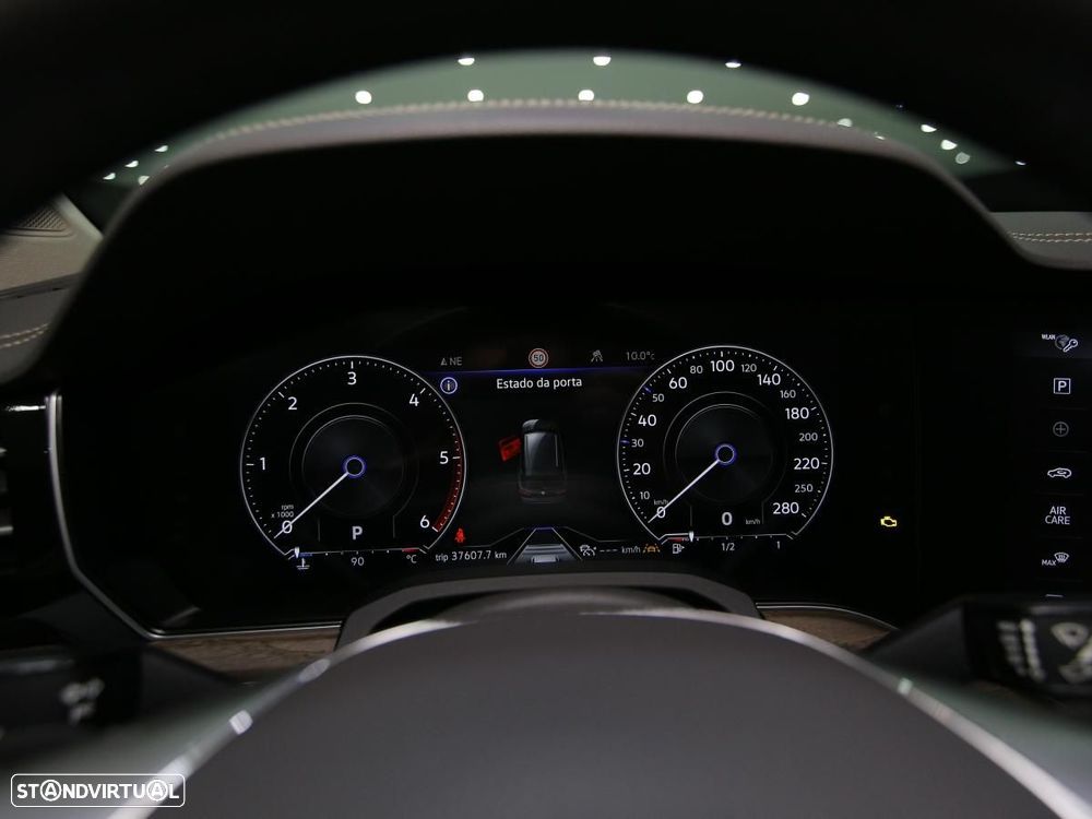 VW Touareg 3.0 TDI V6 Elegance Plus - 11