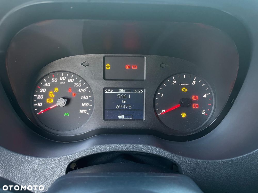 Mercedes-Benz Sprinter - 21