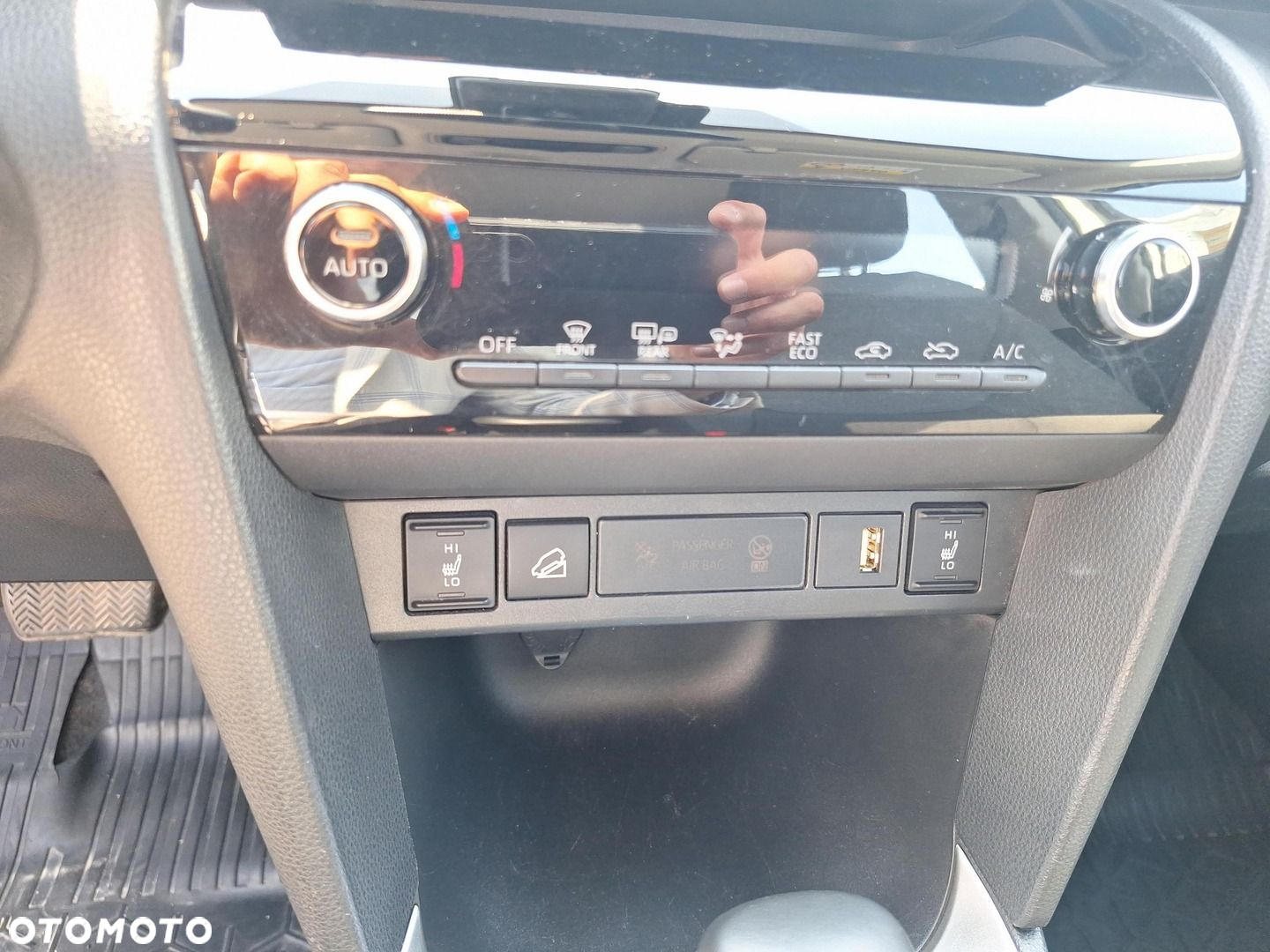 Toyota Yaris Cross - 19