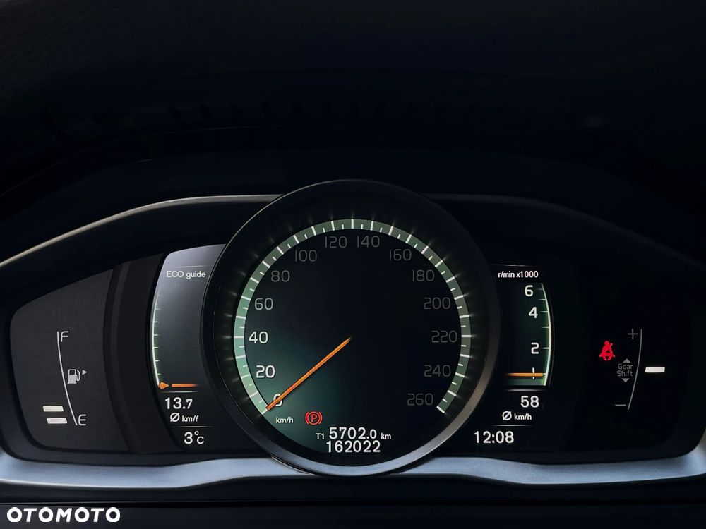 Volvo V60 T3 Summum - 22