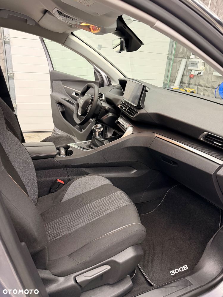 Peugeot 3008 BlueHDi 130 Stop & Start Active - 26