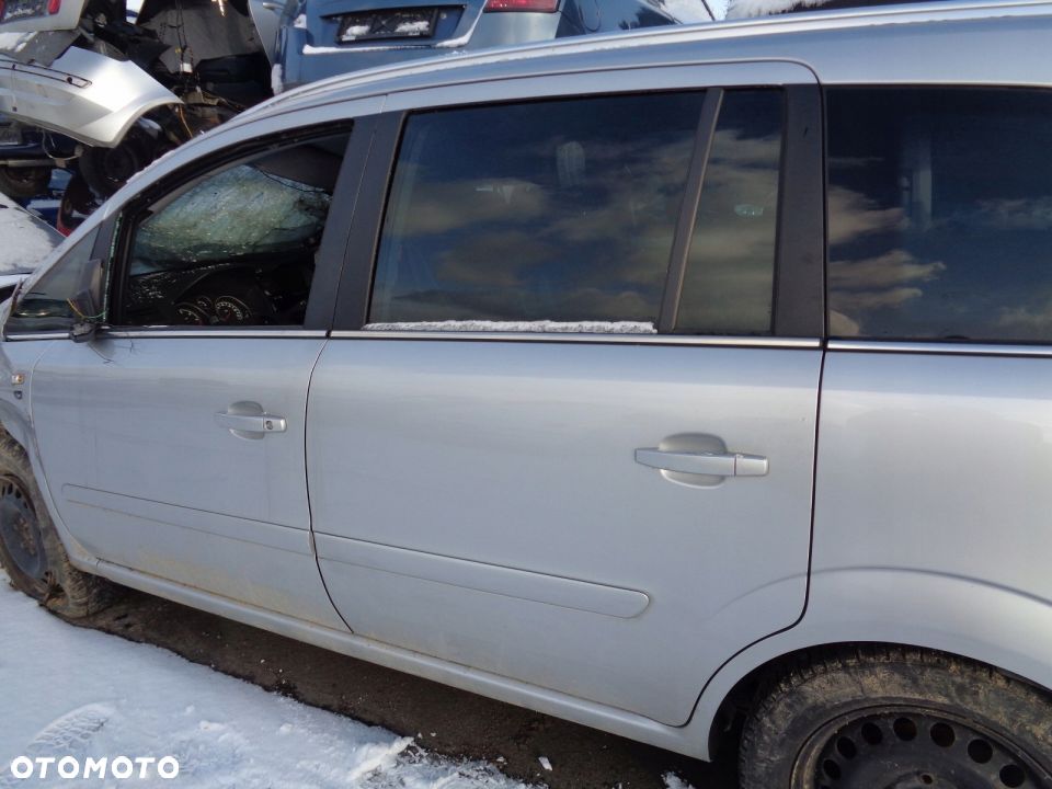OPEL ZAFIRA B DRZWI TYŁ TYLNE LEWE - 1