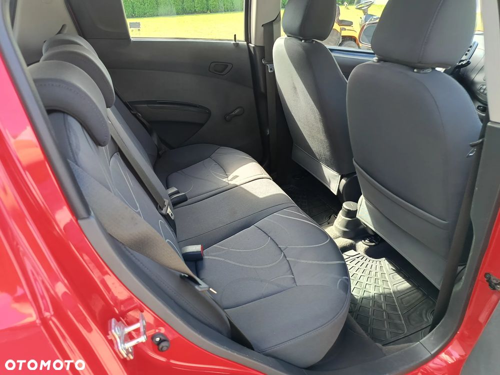 Chevrolet Spark 1.0 + - 20