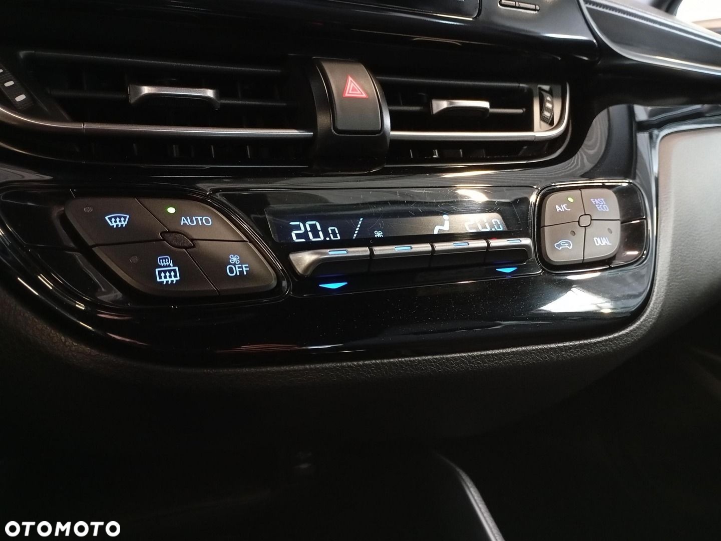 Toyota C-HR 1.2 T GPF Premium - 19