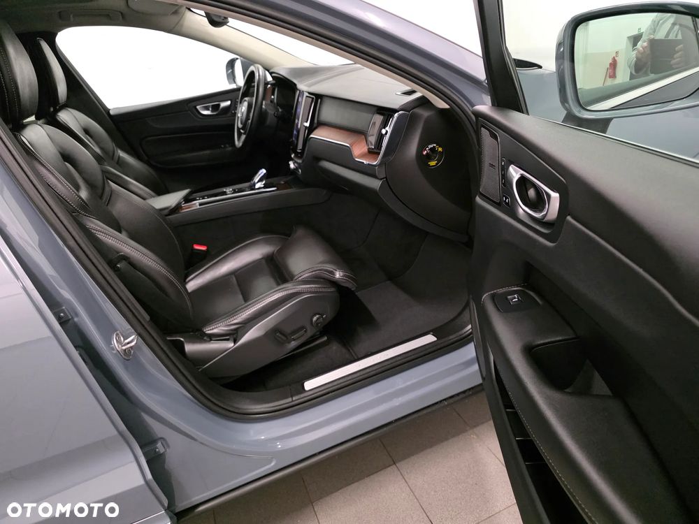 Volvo XC 60 B5 D AWD Geartronic Inscription - 31