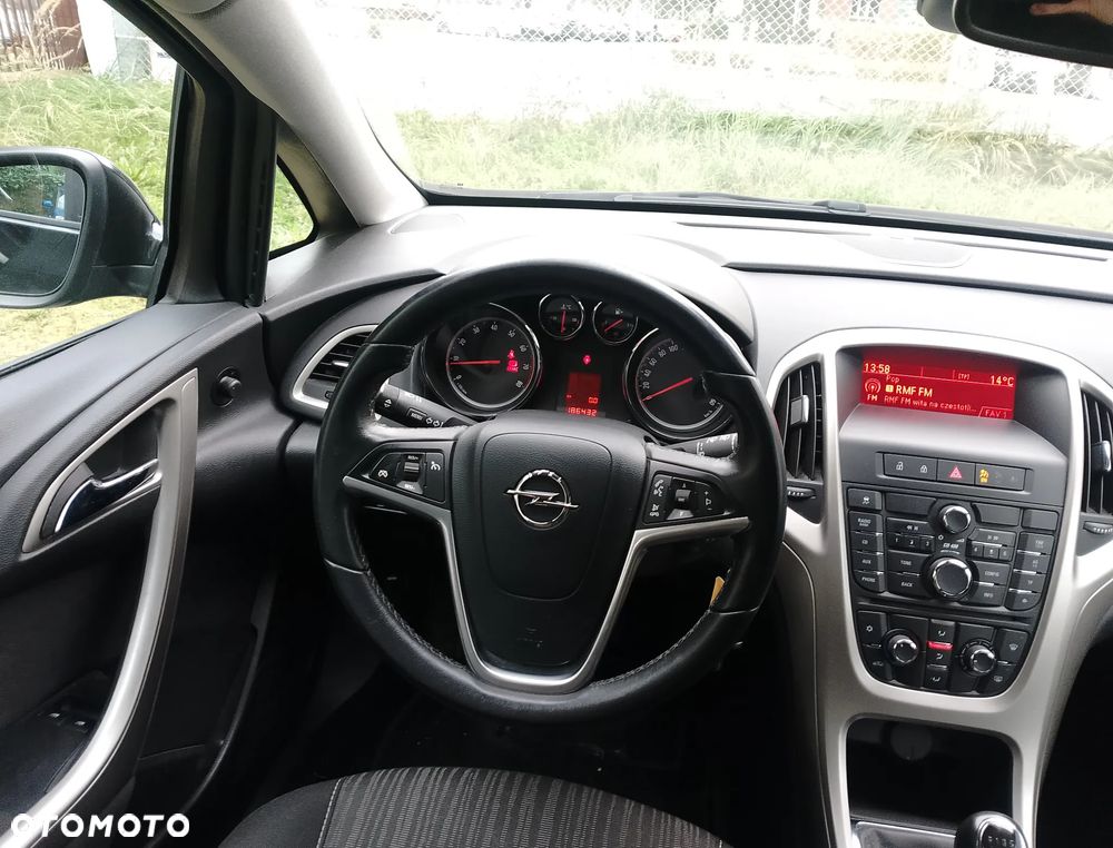 Opel Astra 1.4 Turbo - 17