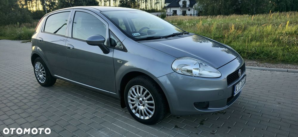 Fiat Grande Punto Actual 1.4 8V Estiva Blue&Me Euro5 - 4