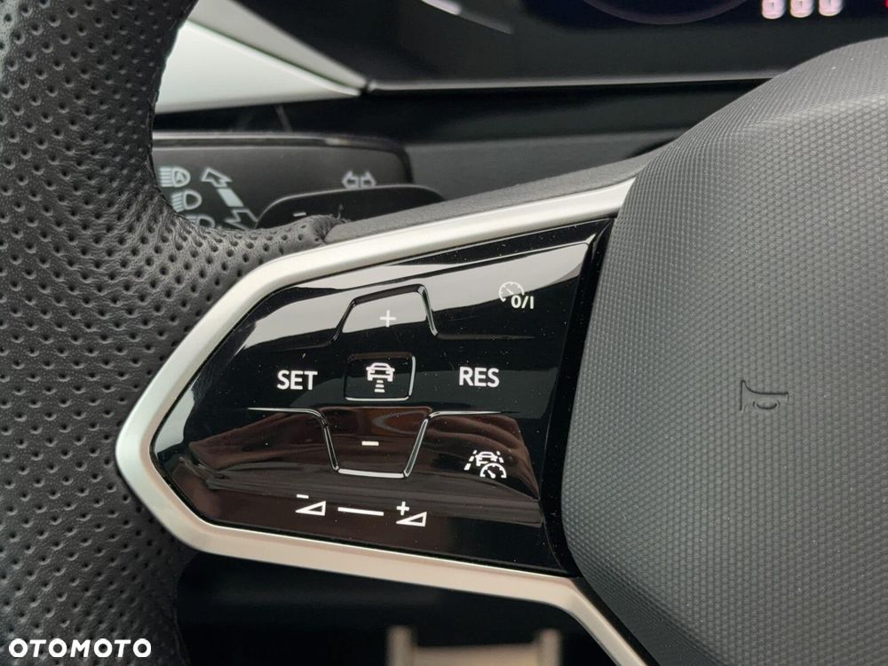 Volkswagen Arteon 2.0 TDI 4Motion R-Line DSG - 19