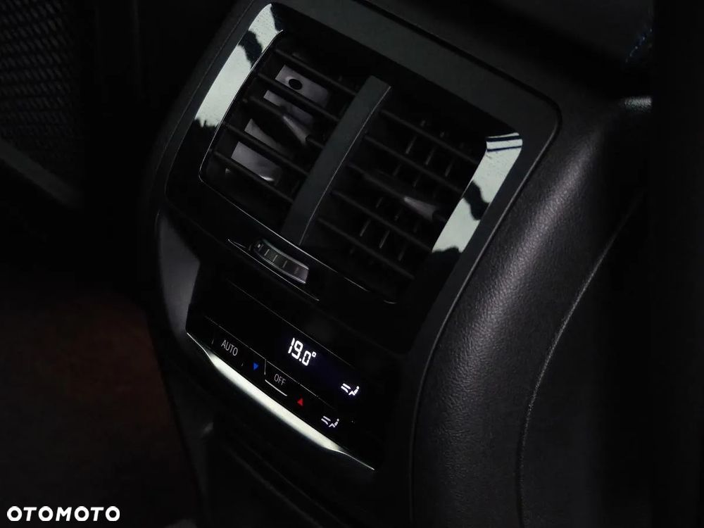 BMW X4 xDrive30i M Sport Edition - 16