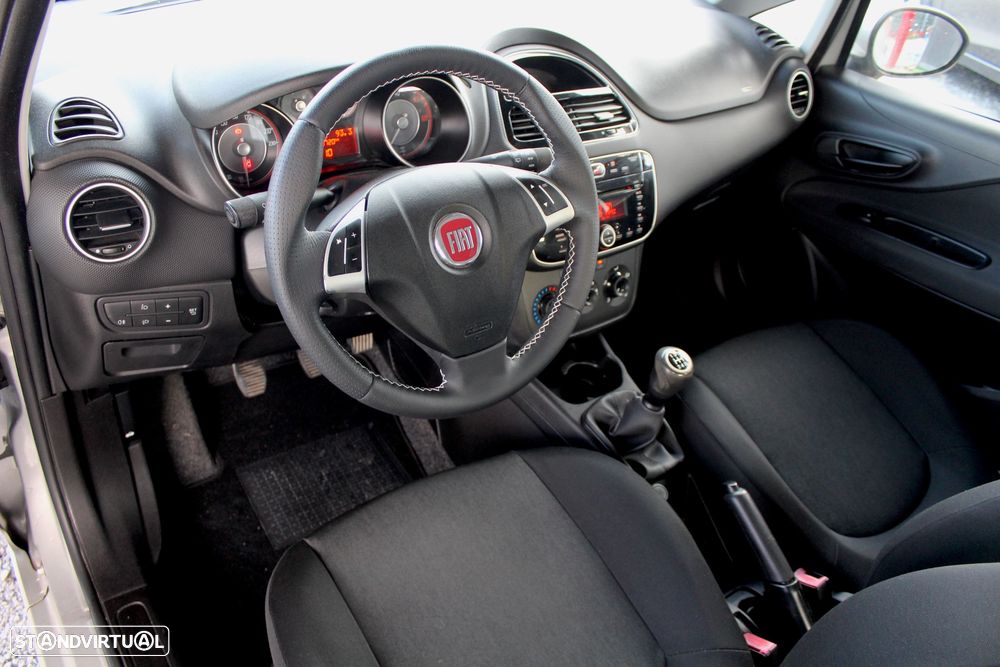 Fiat Punto 1.3 M-Jet Lounge S&S - 6