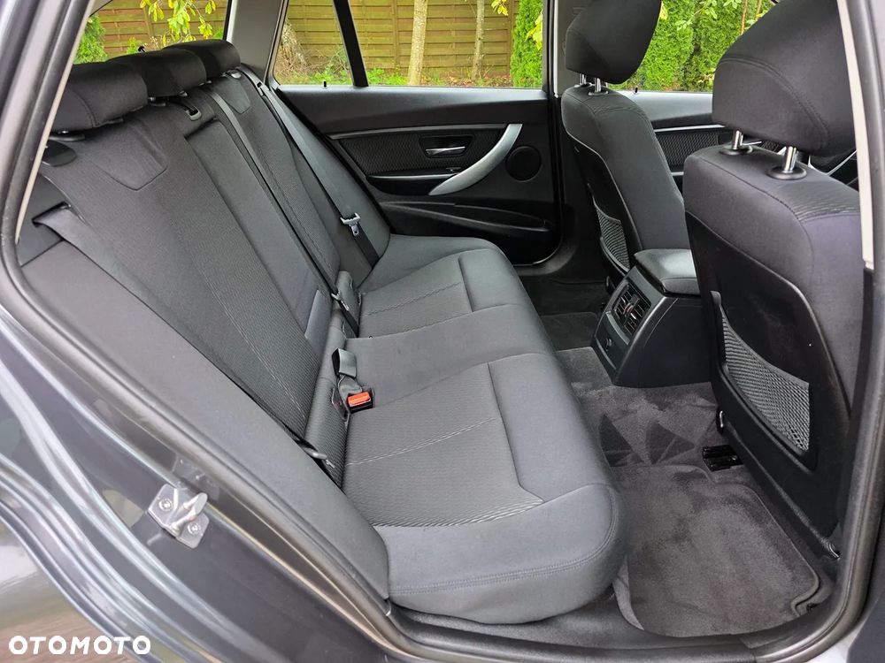 BMW Seria 3 - 28