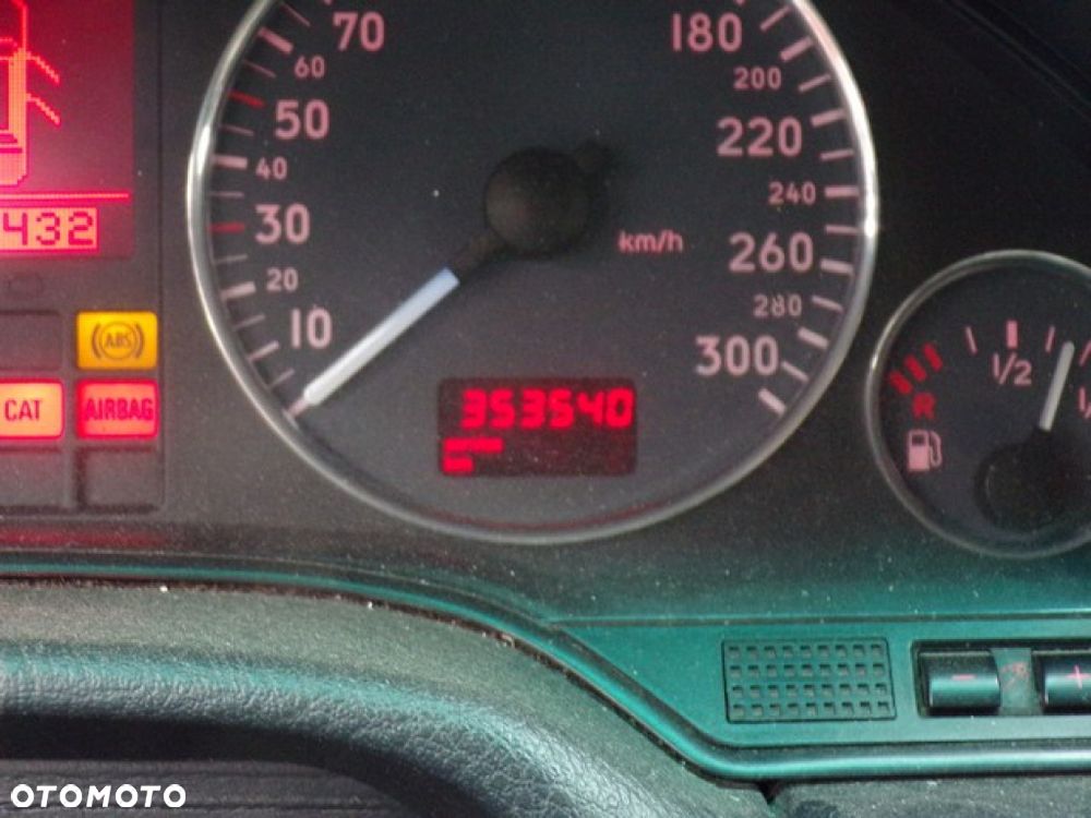 Części- Audi A8 D2 4.2 V8 299 KM QUATTRO 98R - 6