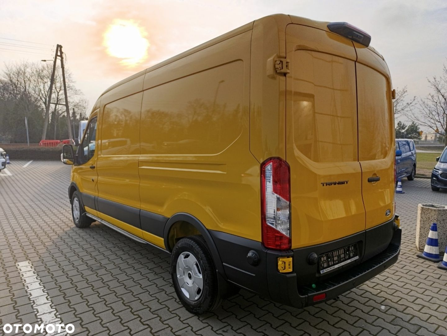 Ford Transit - 4