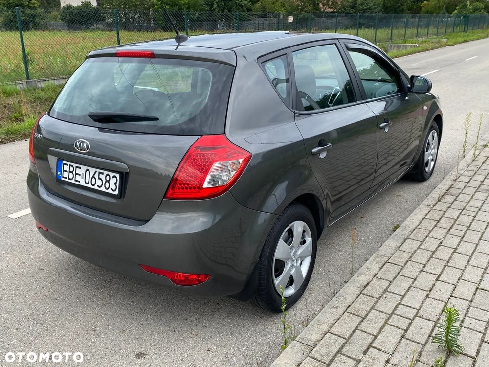 Kia Ceed Cee'd 1.4 Comfort - 6