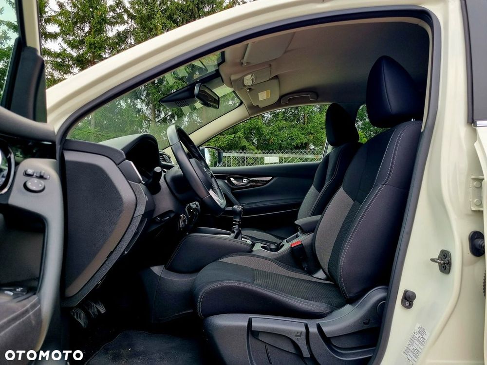 Nissan Qashqai 1.2 DIG-T Tekna EU6 - 9