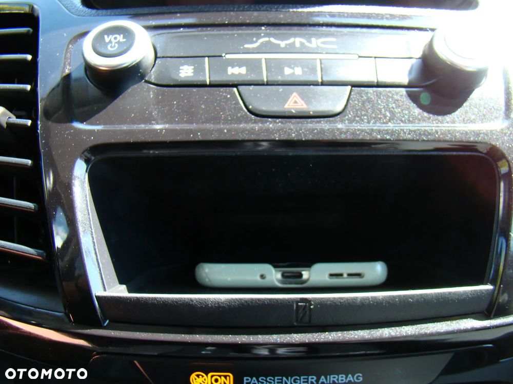 Ford Tourneo Connect Grand - 23