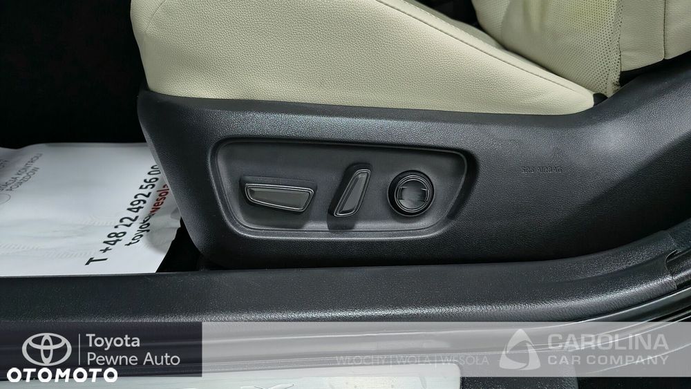 Toyota Camry - 5