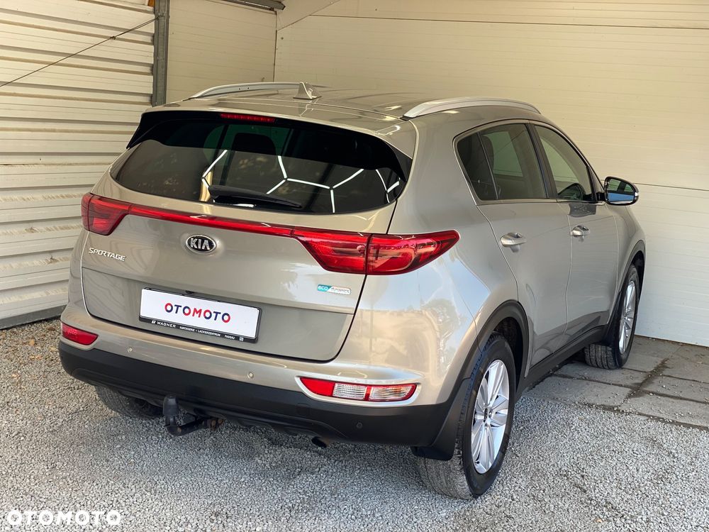 Kia Sportage 1.6 GDI 2WD DREAM-TEAM EDITION - 37