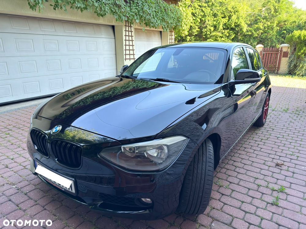 BMW 116I 2012 photo 2
