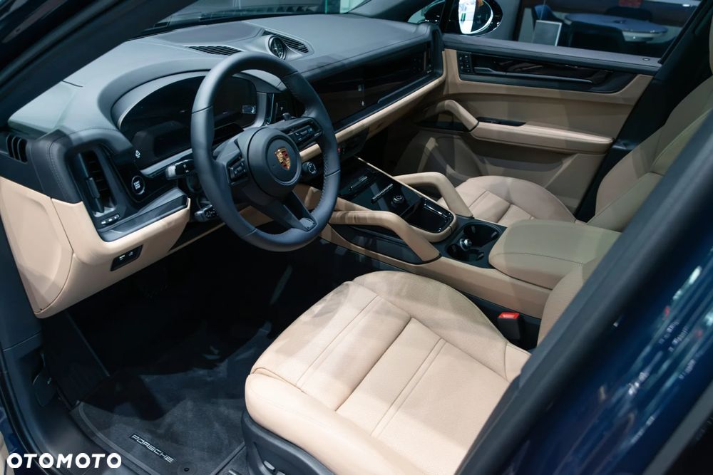 Porsche Cayenne E-Hybrid PHEV Black Edition - 18