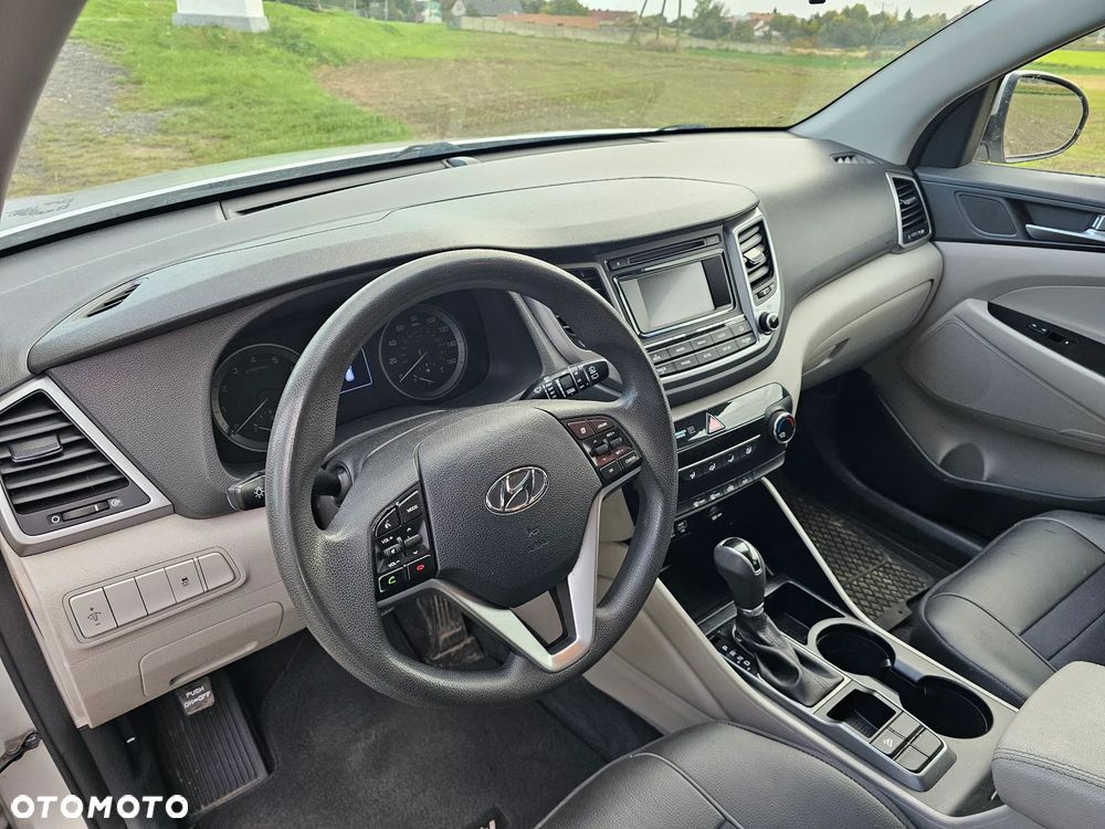 Hyundai Tucson - 8