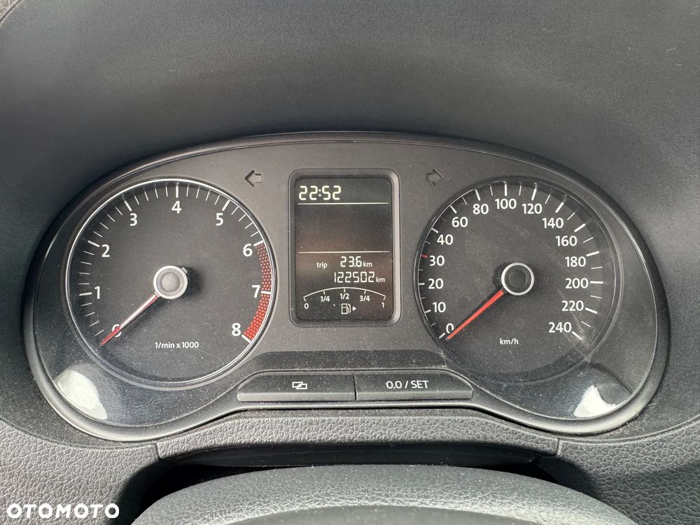 Volkswagen Polo - 12