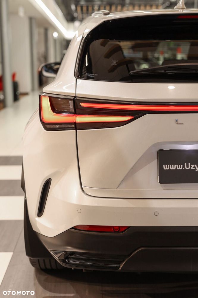 Lexus NX 350h Prestige AWD - 41