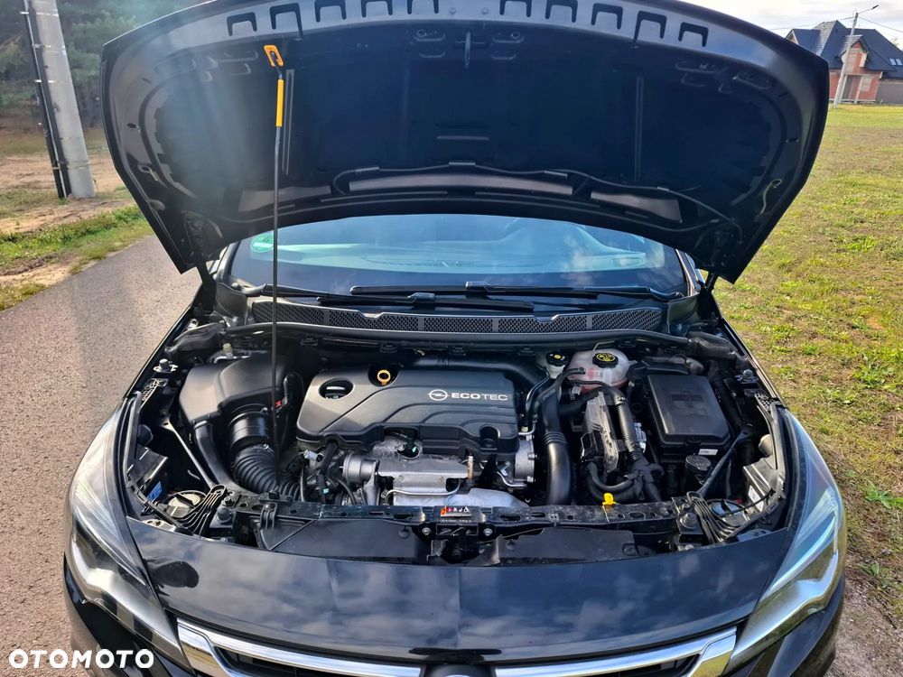 Opel Astra 1.4 Turbo Start/Stop Dynamic - 19