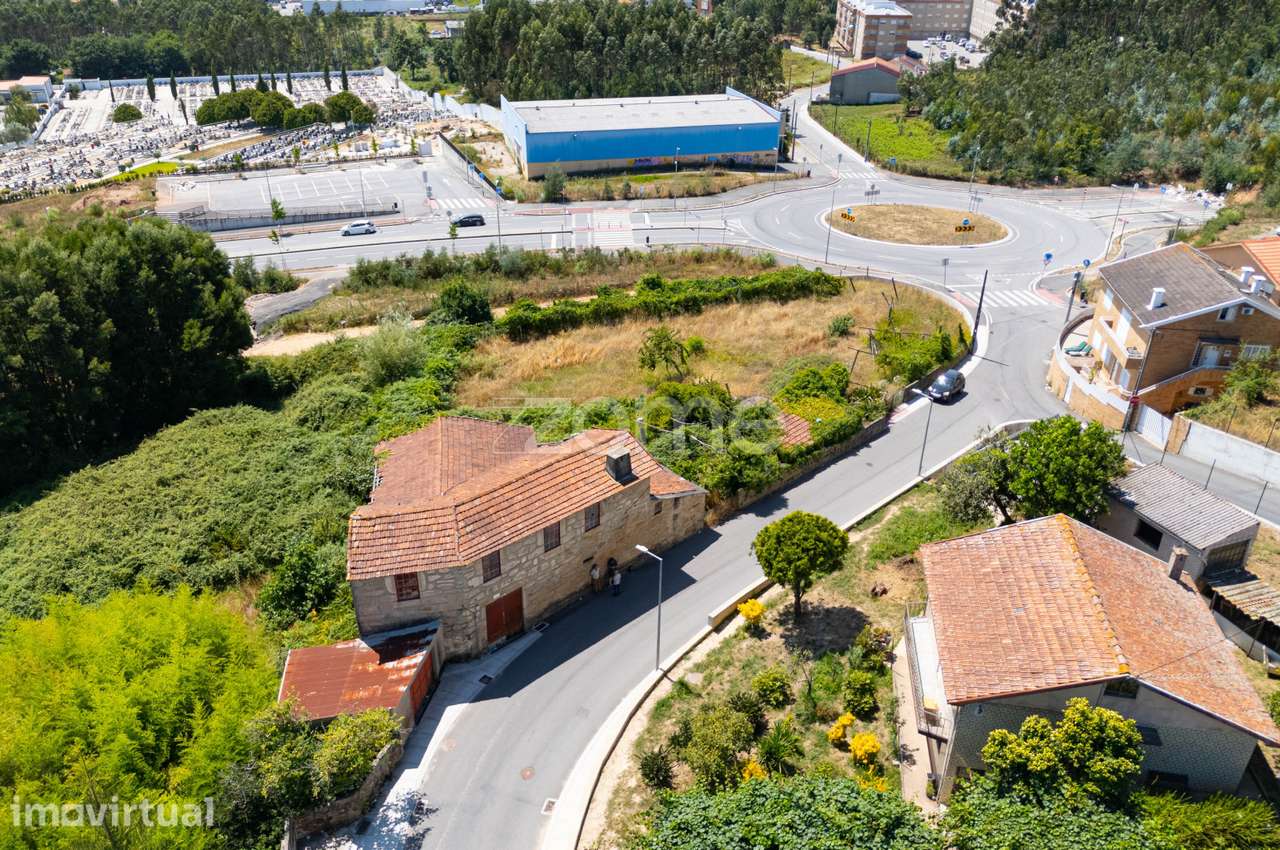 Terreno em Baguim do Monte - Grande imagem: 4/17