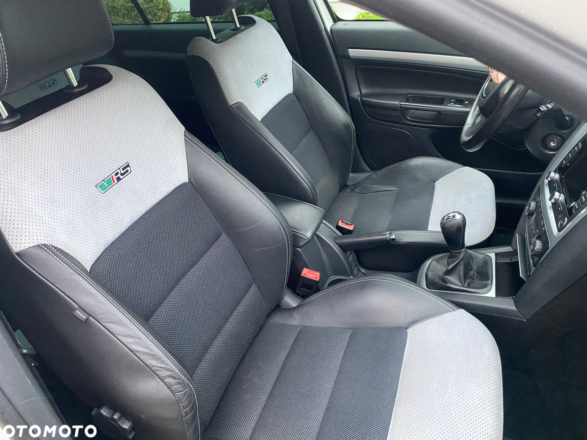 Skoda Octavia 2.0 TDI RS - 34